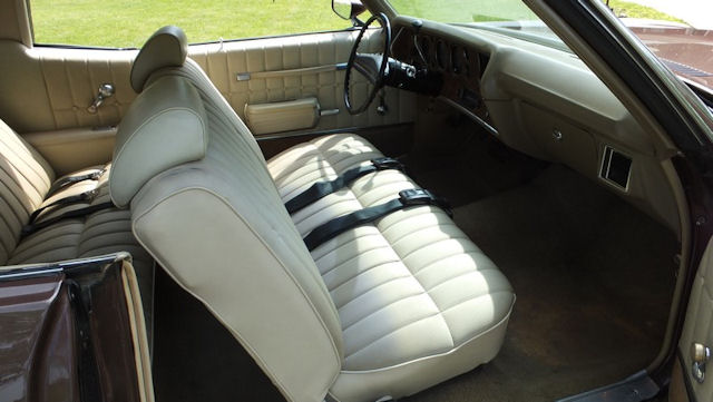 1971 Monte Carlo Interior Photos